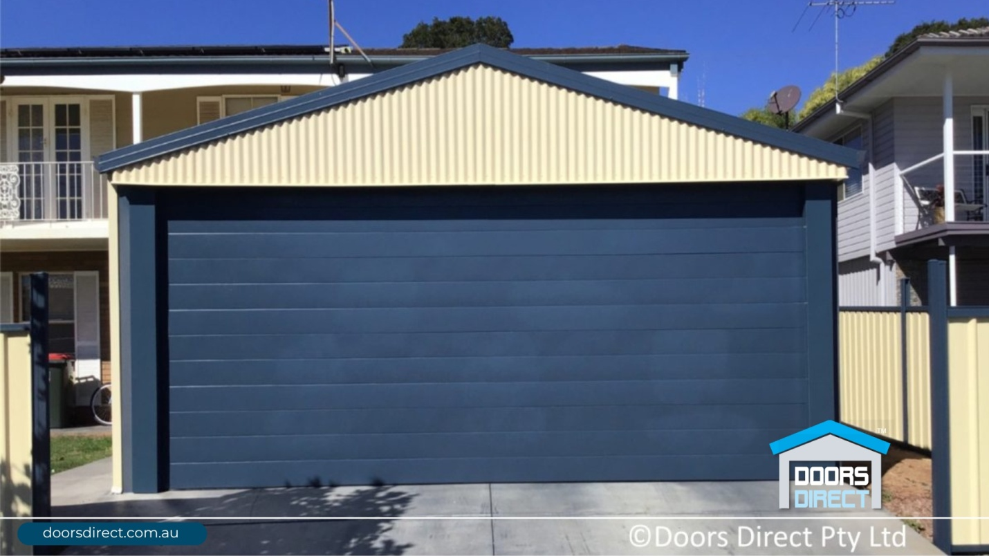Manual vs Automatic Garage Doors: Pros, Cons & Upgrades - messiturf100