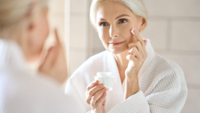How to Effectively Use Aging Skin Products for Youthful Results