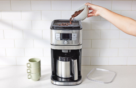 Why a Coffee Machine with Grinder is a Game-Changer for Coffee Lovers
