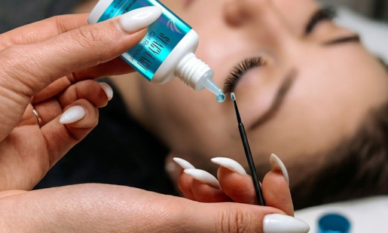 How Professionals Remove Lash Extensions Safely